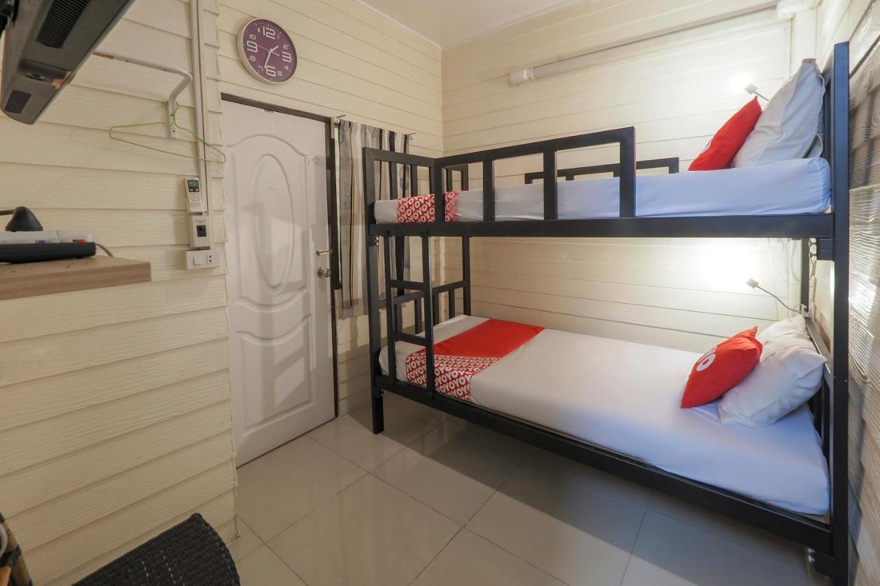 โอโย 1016 เจดเฮ้าส์ Hotel กรุงเทพมหานคร ภายนอก รูปภาพ