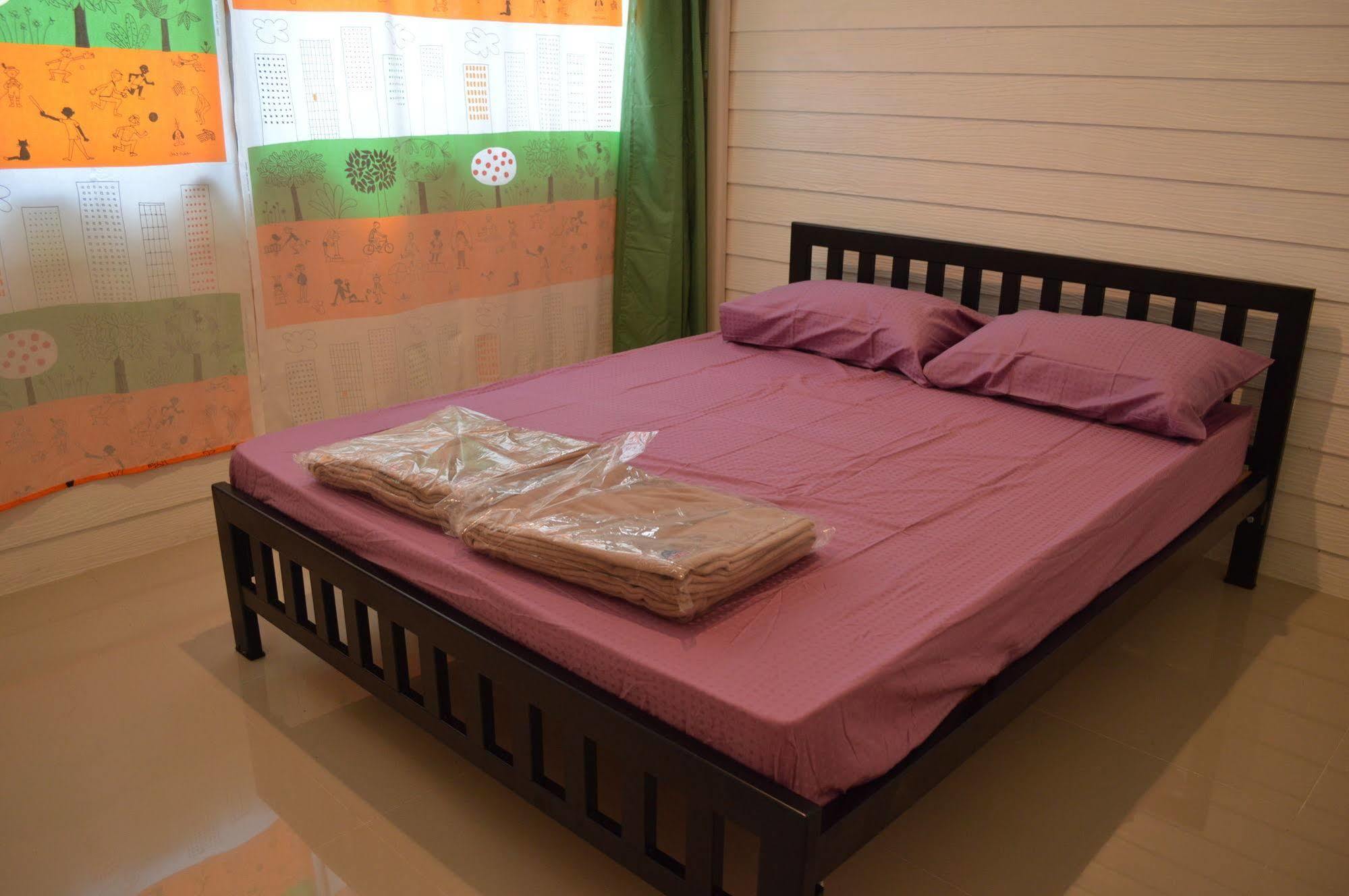 โอโย 1016 เจดเฮ้าส์ Hotel กรุงเทพมหานคร ภายนอก รูปภาพ